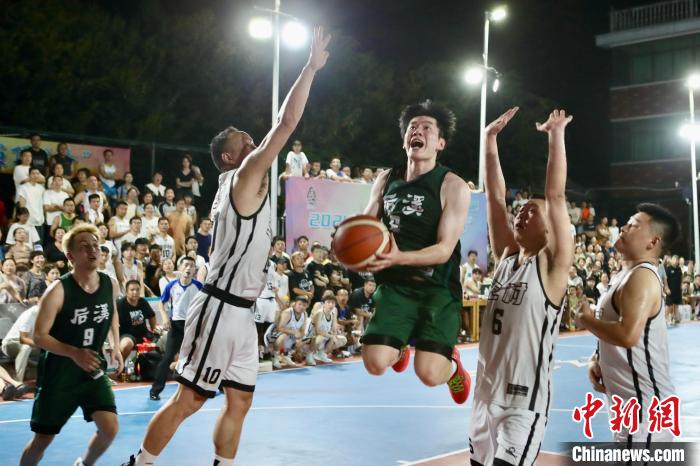 义乌上溪镇第二届“村BA”联赛火热进行中 40支队