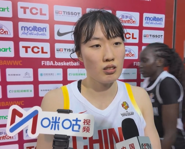 中国女篮力克南苏丹 李月汝坦言融入困境