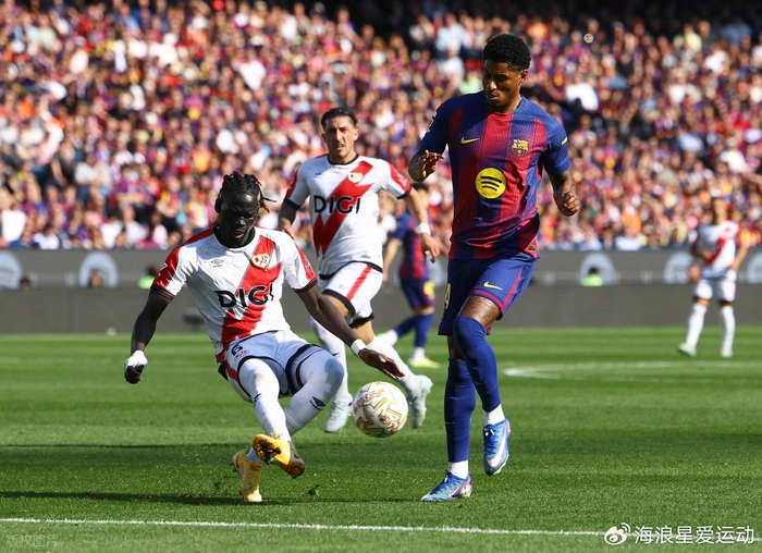 曼联坚持全款买断拉什福德 巴萨提议分期支付或