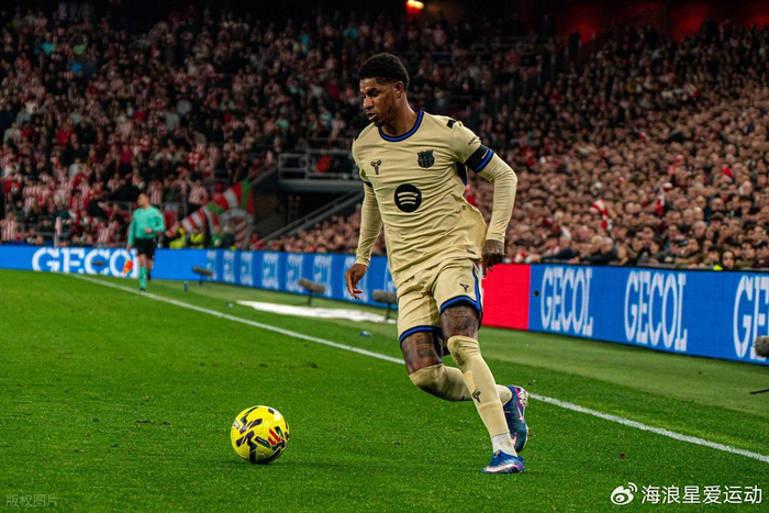 曼联坚持全款买断拉什福德 巴萨提议分期支付或