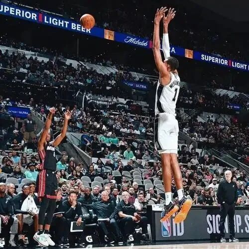 维克托·文班亚马首登MVP榜单第二名 重新定义内