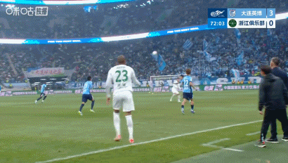 中超焦点战大连英博3-0胜浙江队 球员冲突引热议