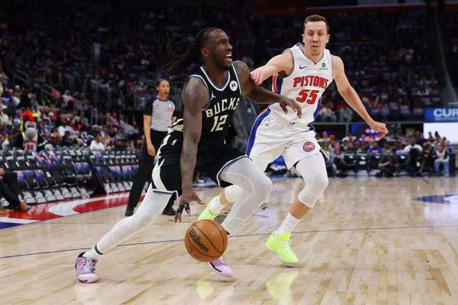 活塞核心复出率队狂胜雄鹿 创赛季最佳战绩